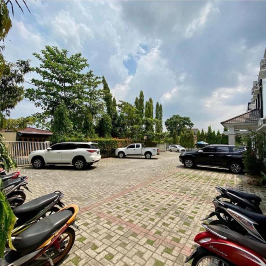 Hotel Roemah Moesi à Medan Extérieur photo