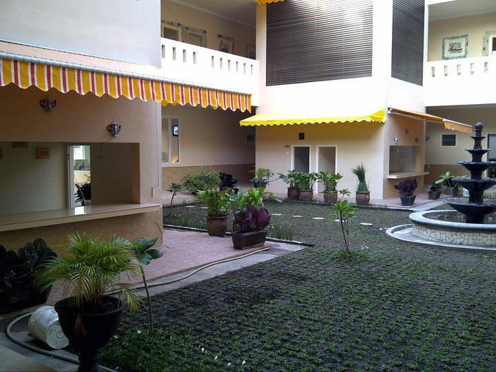 Hotel Roemah Moesi à Medan Extérieur photo