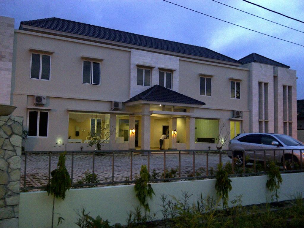 Hotel Roemah Moesi à Medan Extérieur photo