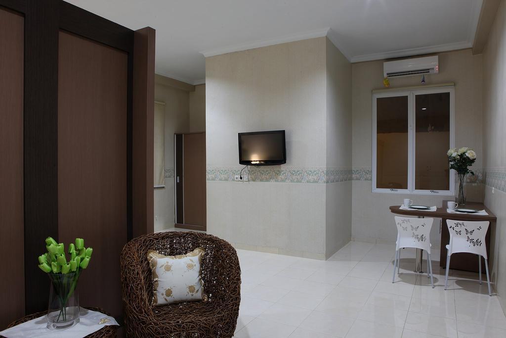 Hotel Roemah Moesi à Medan Extérieur photo