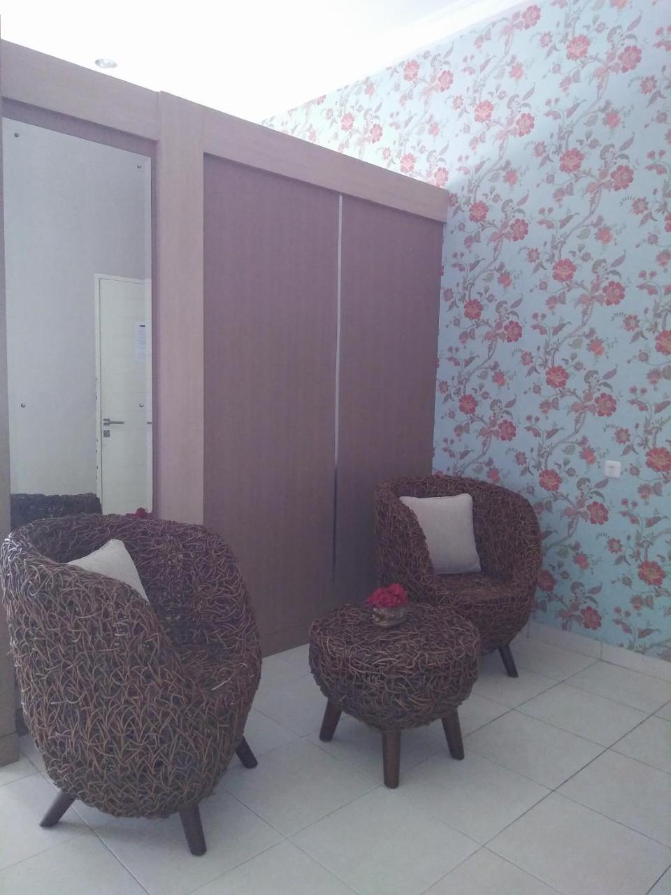 Hotel Roemah Moesi à Medan Extérieur photo