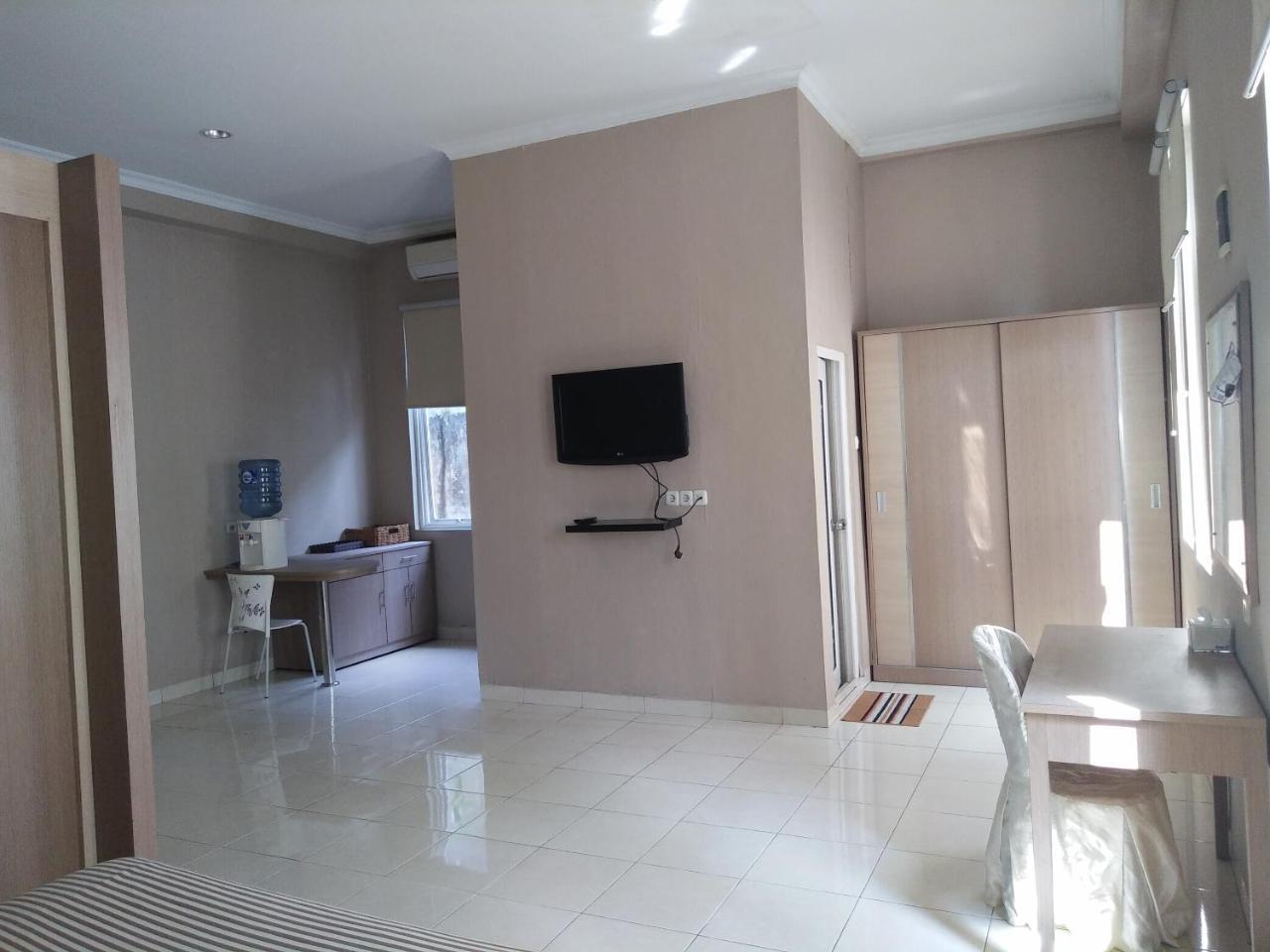 Hotel Roemah Moesi à Medan Extérieur photo